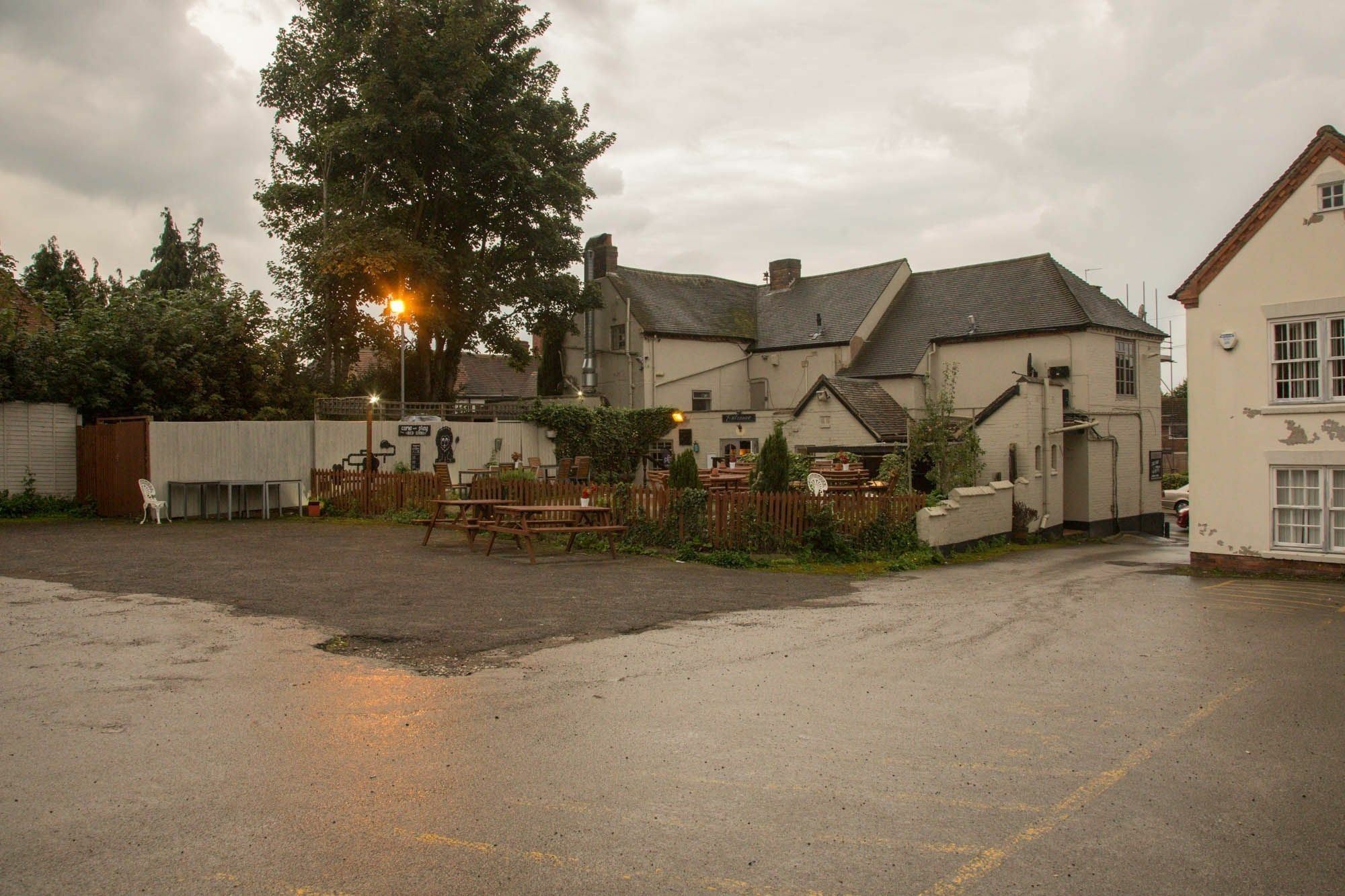 The Red Lion Coleshill Hotel Exterior photo